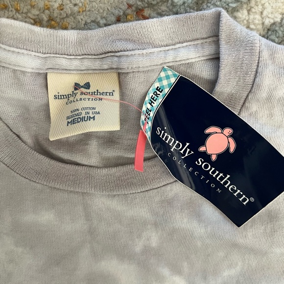 Simply Southern Woman’s Dog Graphic Shirt - Black and White. NWT - Picture 2 of 3